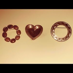 ✨Vintage lot (3) Unique Brooches✨